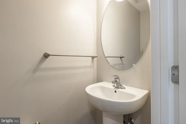 $2,000 | 438 Hill Street, Front Royal, VA 22630