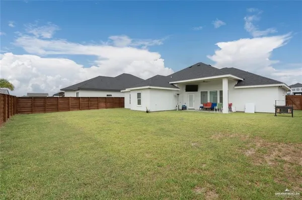$2,350 | 407 West Carmel Avenue, Pharr, TX 78577