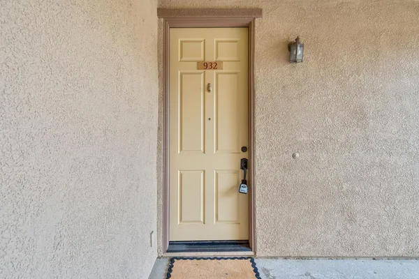 $320,000 | 6551 Hearthstone Circle, Unit 932, Rocklin, CA 95677