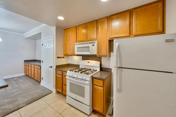 $320,000 | 6551 Hearthstone Circle, Unit 932, Rocklin, CA 95677
