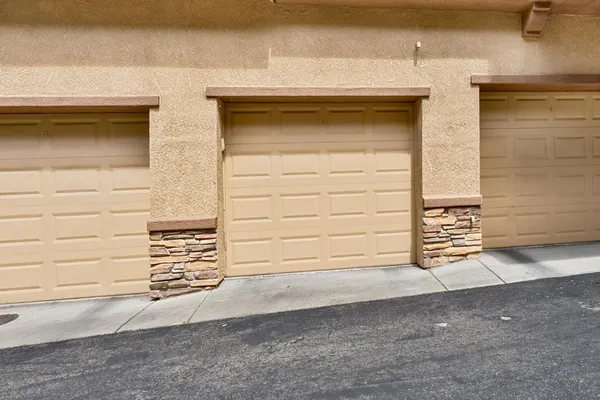 $320,000 | 6551 Hearthstone Circle, Unit 932, Rocklin, CA 95677