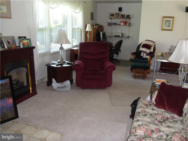 270 Line Road Kennett Square, PA 19348 - Photo 4 of 21 Living Room