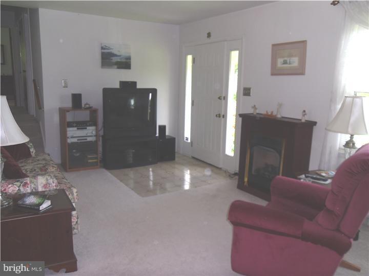 270 Line Road Kennett Square, PA 19348 - Photo 5 of 21 Living Room