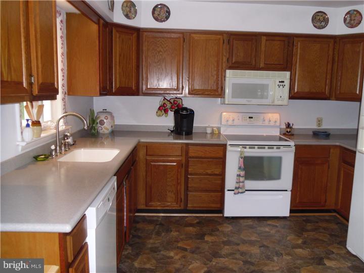 270 Line Road Kennett Square, PA 19348 - Photo 8 of 21 Kitchen