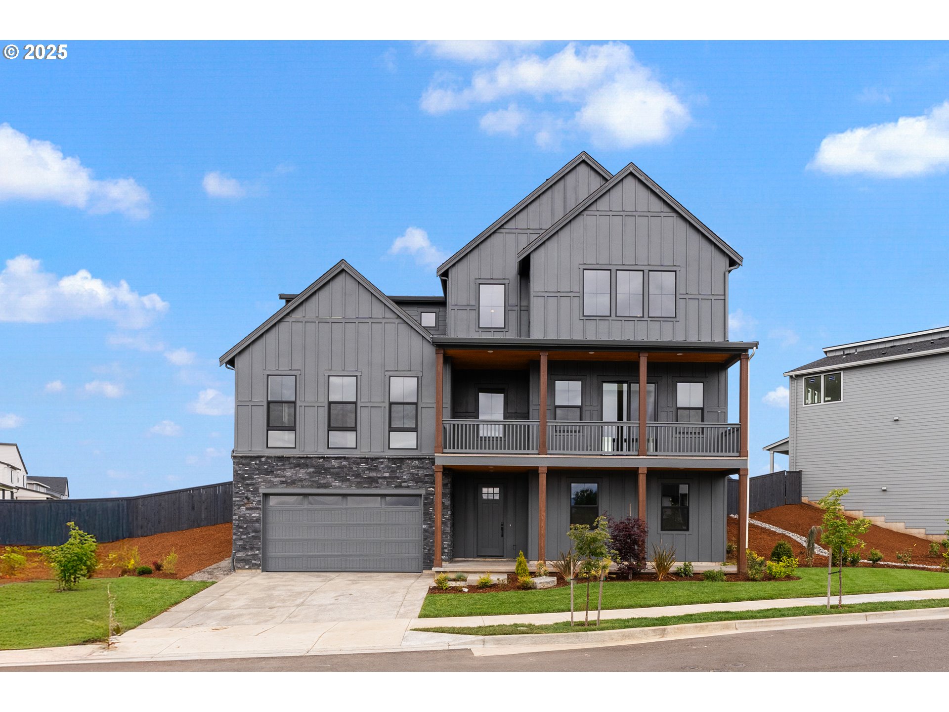 382 West Fir Loop Washougal, WA 98671 - Photo 1 of 47 a front view of a house with a yard