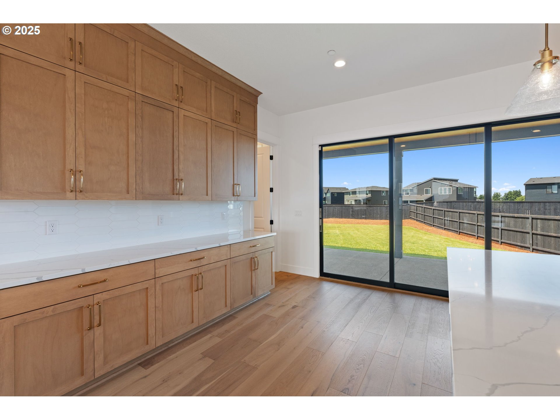 382 West Fir Loop Washougal, WA 98671 - Photo 17 of 47 a room with natural light