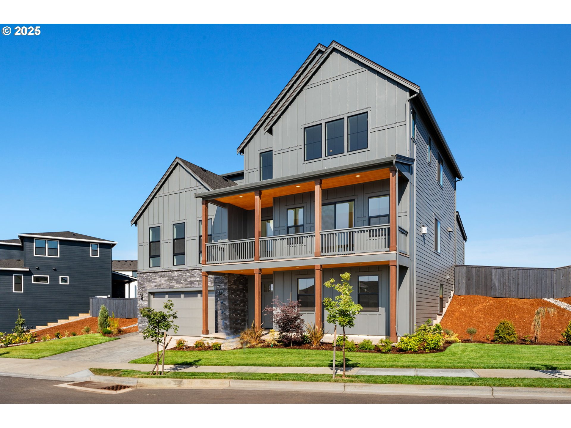 382 West Fir Loop Washougal, WA 98671 - Photo 2 of 47 a front view of a house with a yard