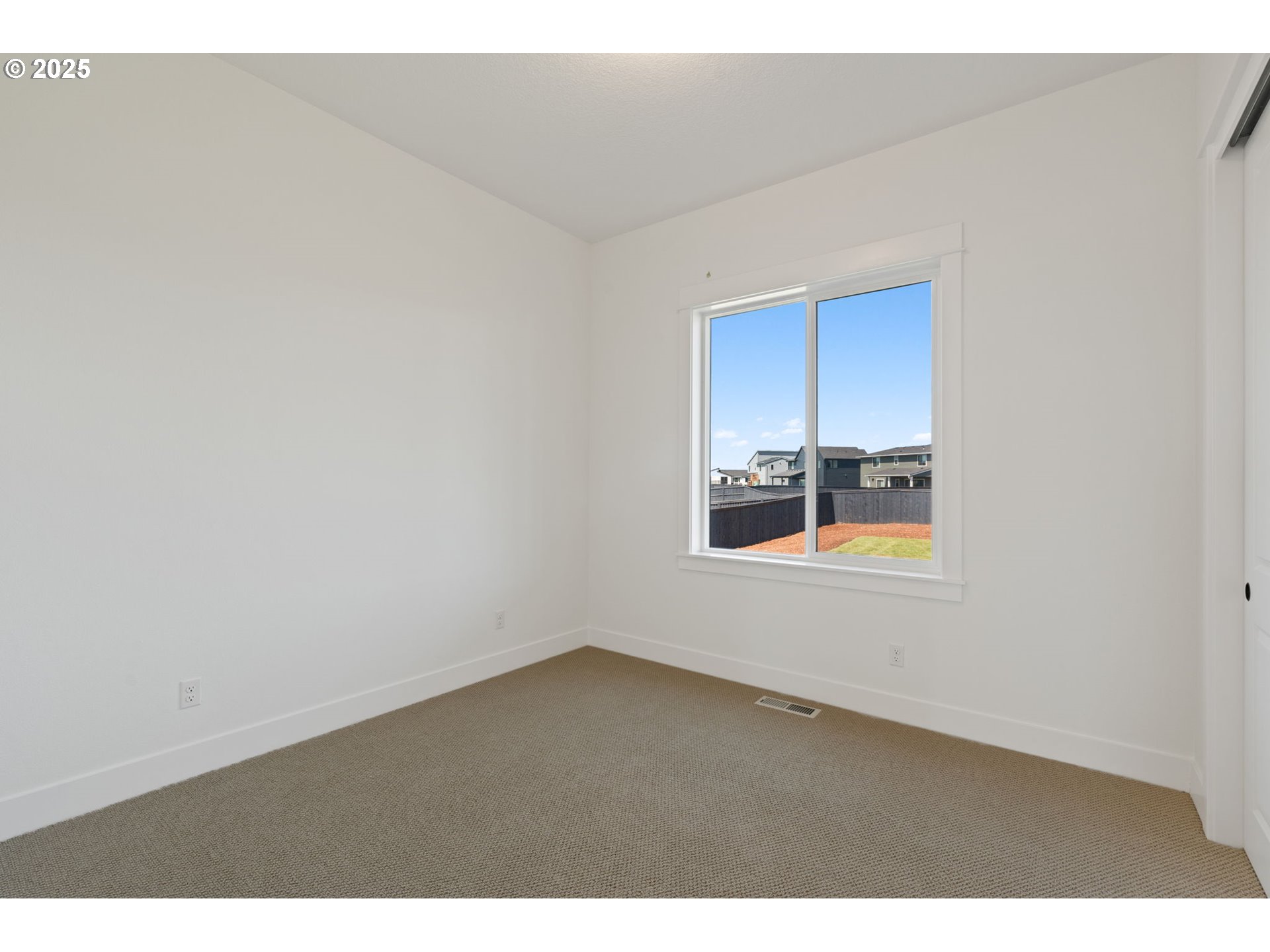 382 West Fir Loop Washougal, WA 98671 - Photo 26 of 47 a view of an empty room and window