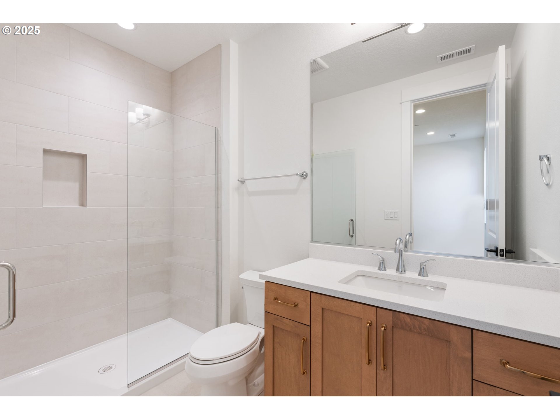 382 West Fir Loop Washougal, WA 98671 - Photo 7 of 47 a bathroom with a sink toilet and shower