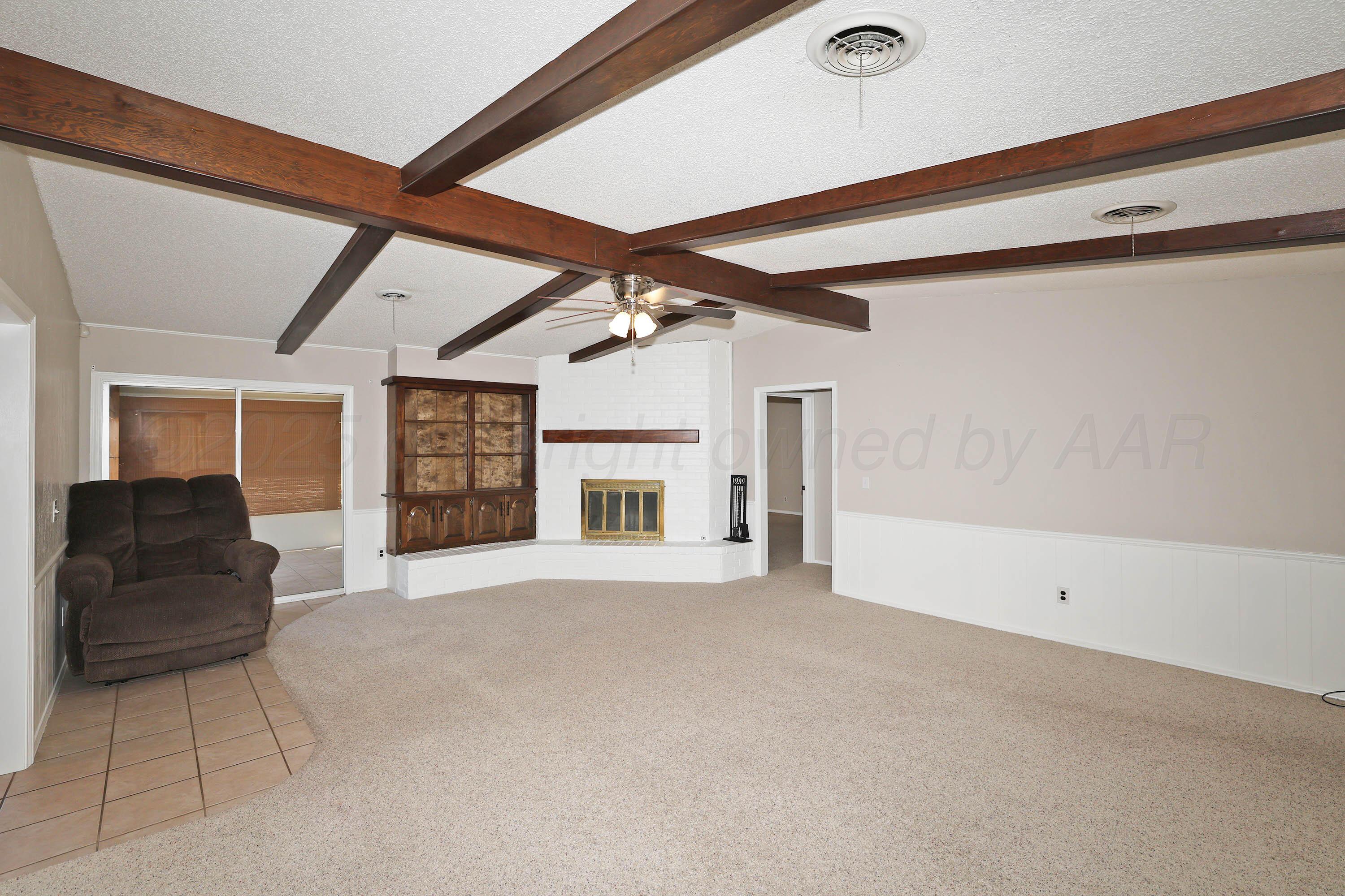 3519 Rutson Drive Amarillo, TX 79109 - Photo 5 of 33 5-Living Area