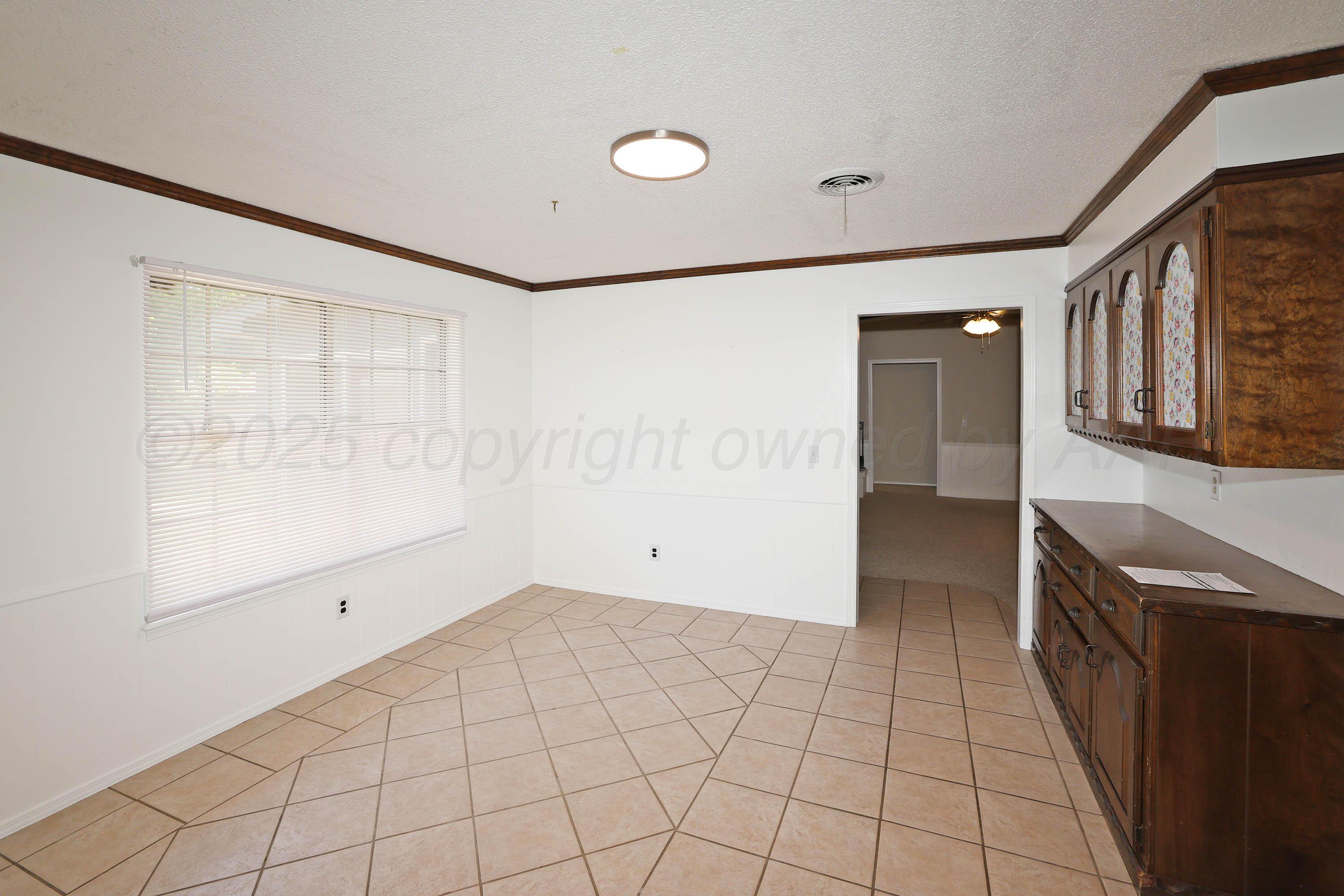 3519 Rutson Drive Amarillo, TX 79109 - Photo 8 of 33 8-Dining Area