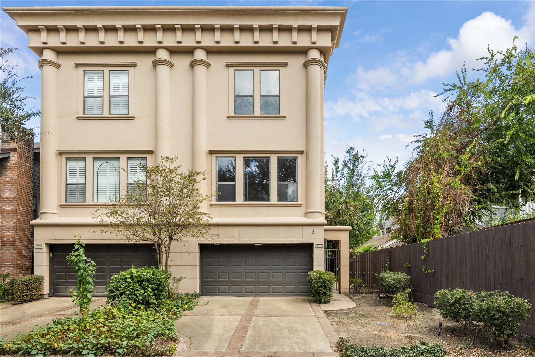2817 Newman Street Houston, TX 77098 - Photo 31 of 36 front view of a house