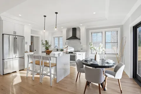 $1,195,000 | 10 Webber Avenue, Unit 102, Bedford, MA 01730