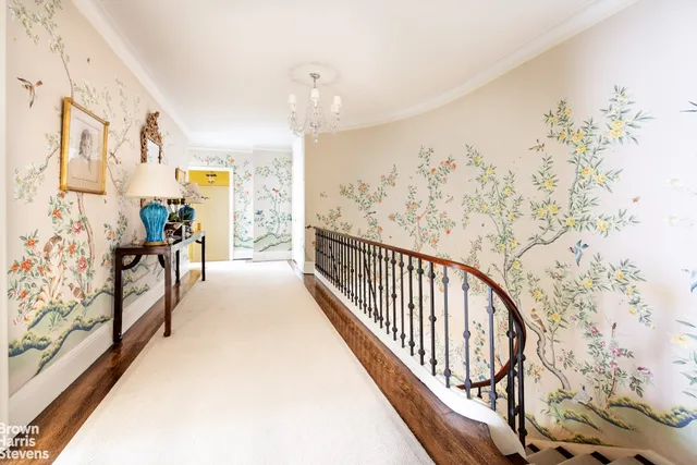 a view of entryway and hall