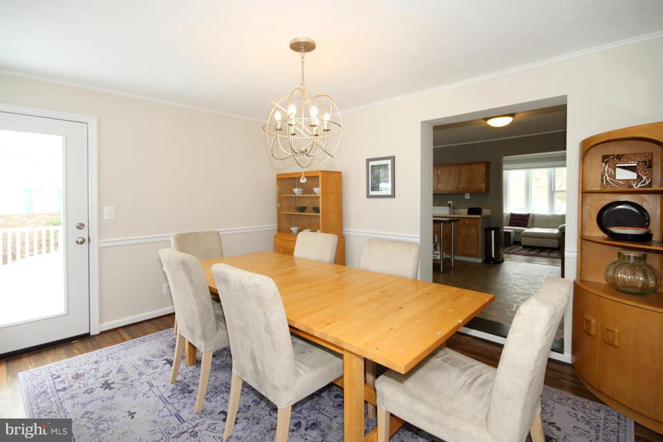 6808 Rolling Road Springfield, VA 22152 - Photo 11 of 27 Dining Room