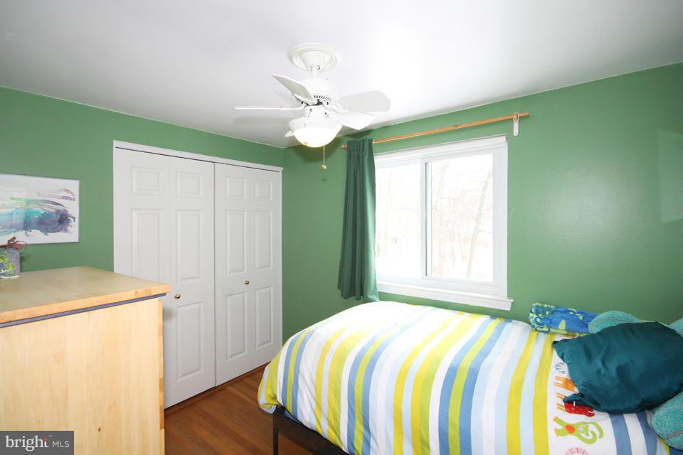 6808 Rolling Road Springfield, VA 22152 - Photo 14 of 27 Bedroom
