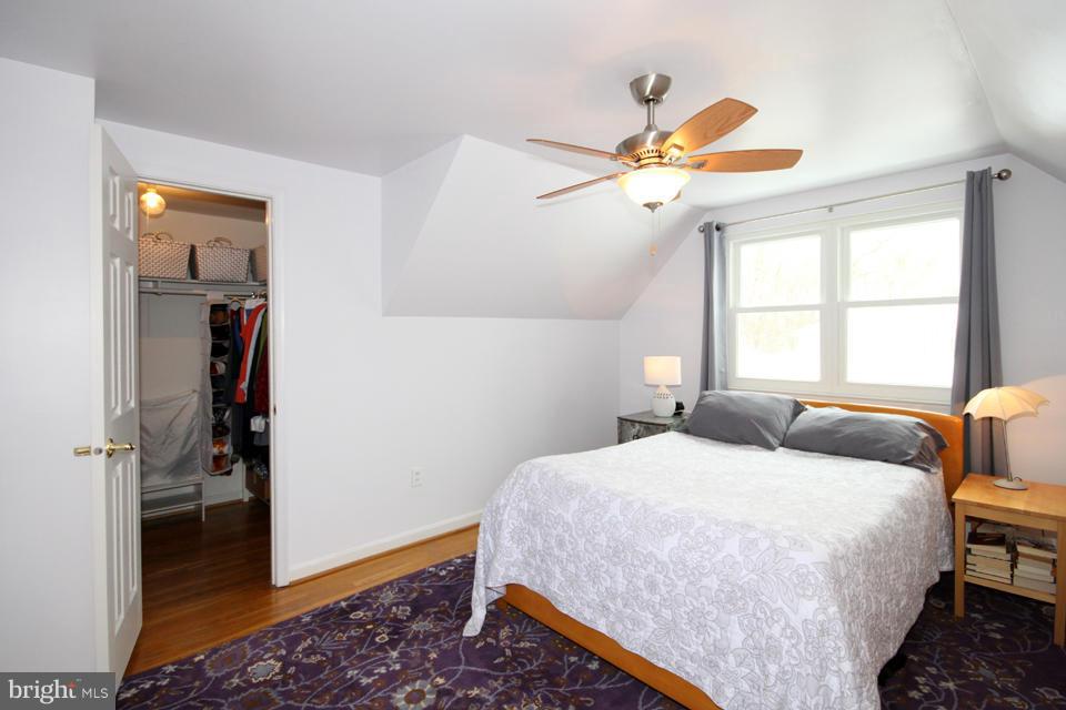 6808 Rolling Road Springfield, VA 22152 - Photo 16 of 27 Bedroom