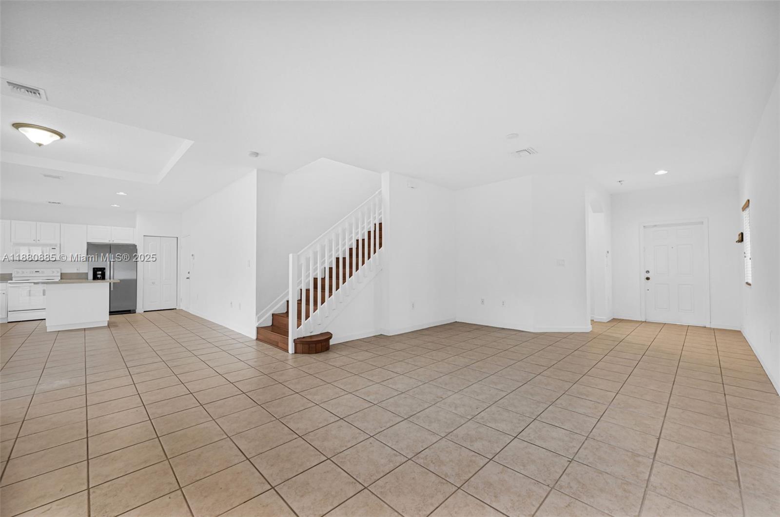 1609 Southwest 154th Path Miami, FL 33185 - Photo 15 of 70 Gallery Image 15