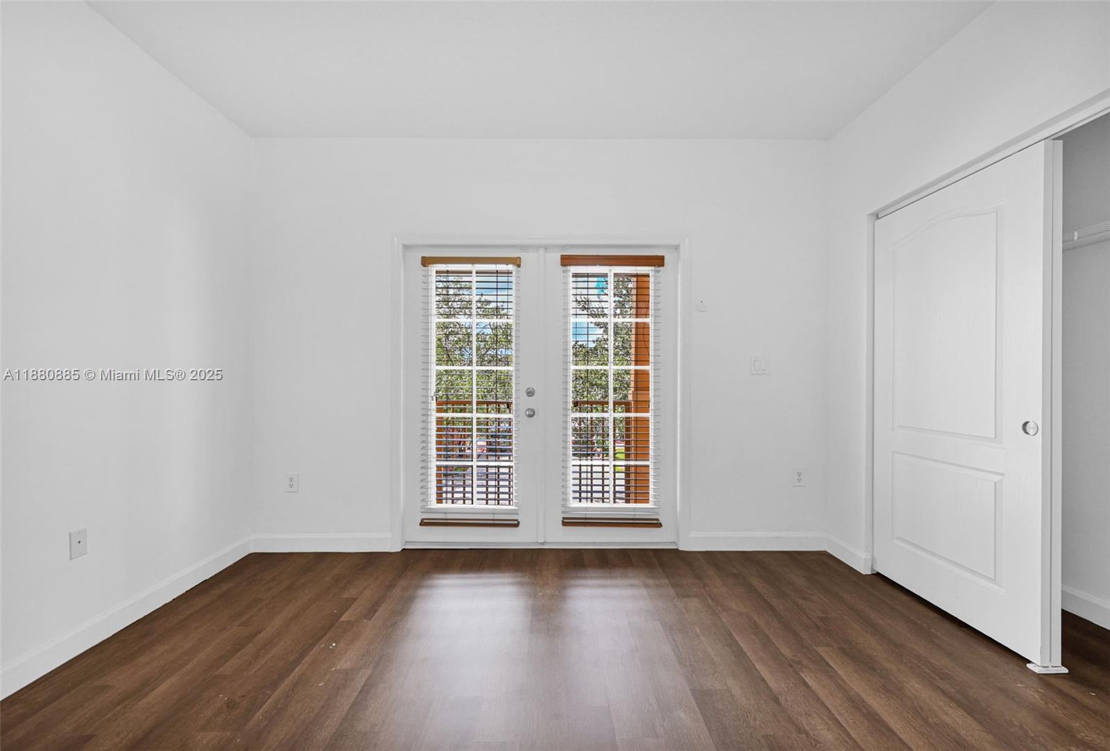 1609 Southwest 154th Path Miami, FL 33185 - Photo 28 of 70 Gallery Image 28