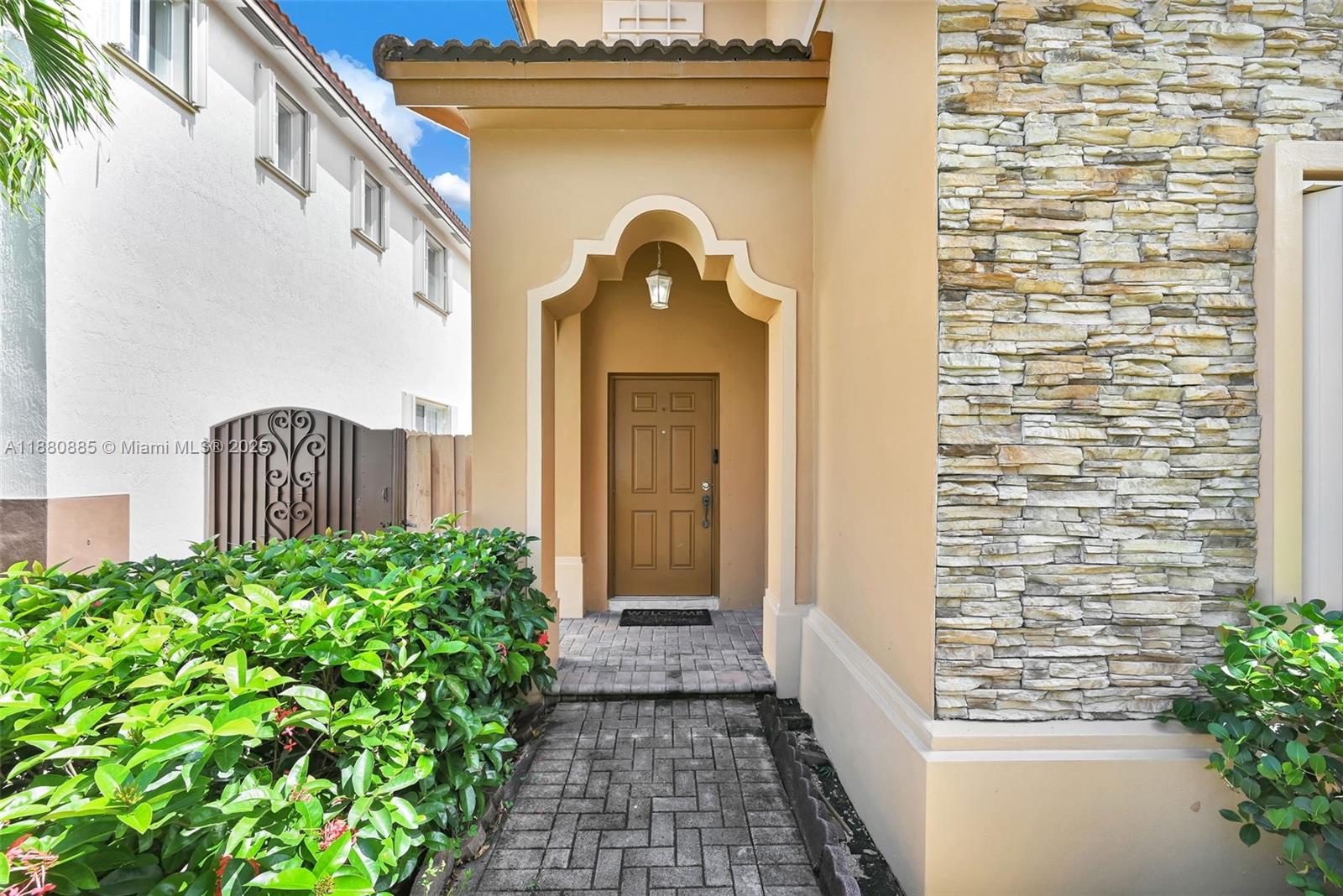 1609 Southwest 154th Path Miami, FL 33185 - Photo 4 of 70 Gallery Image 4