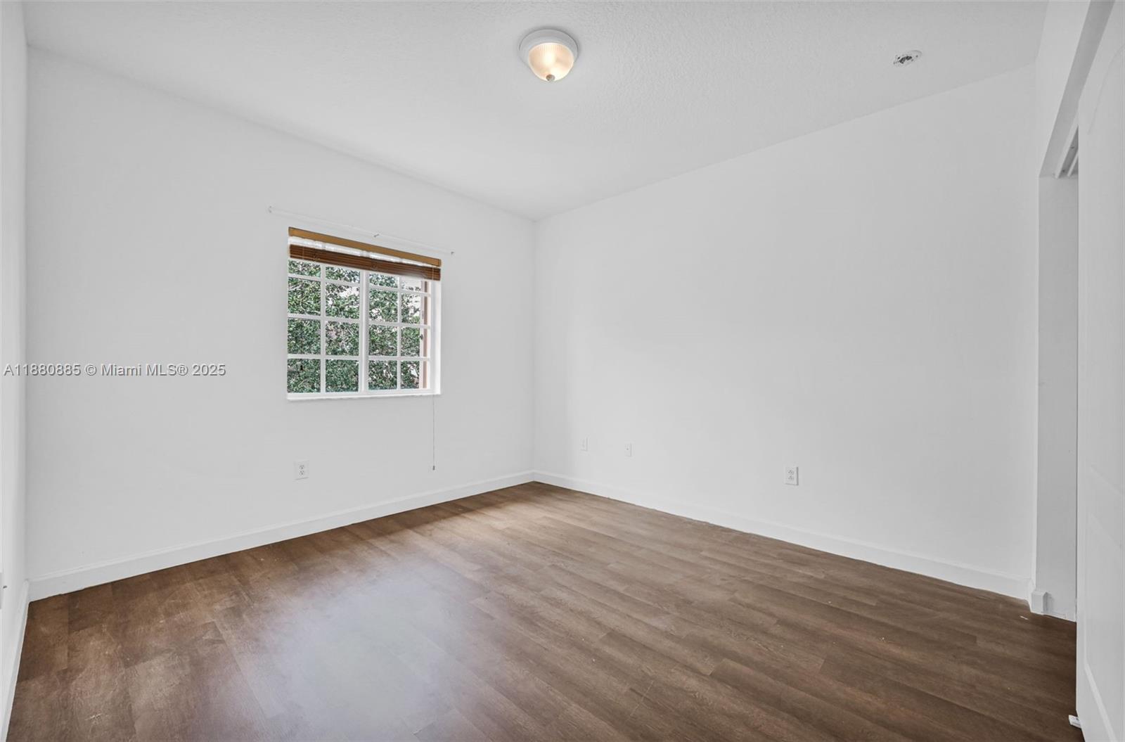 1609 Southwest 154th Path Miami, FL 33185 - Photo 43 of 70 Gallery Image 43