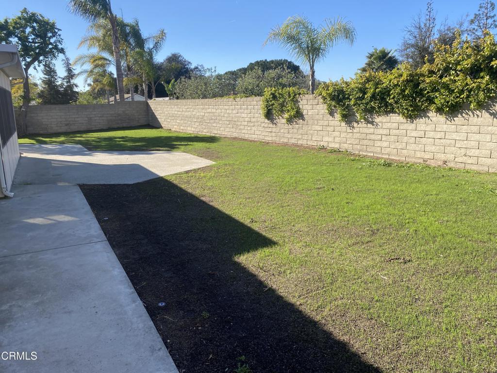 3 Venus Street Thousand Oaks, CA 91360 - Photo 24 of 27 a view of an outdoor space and a yard