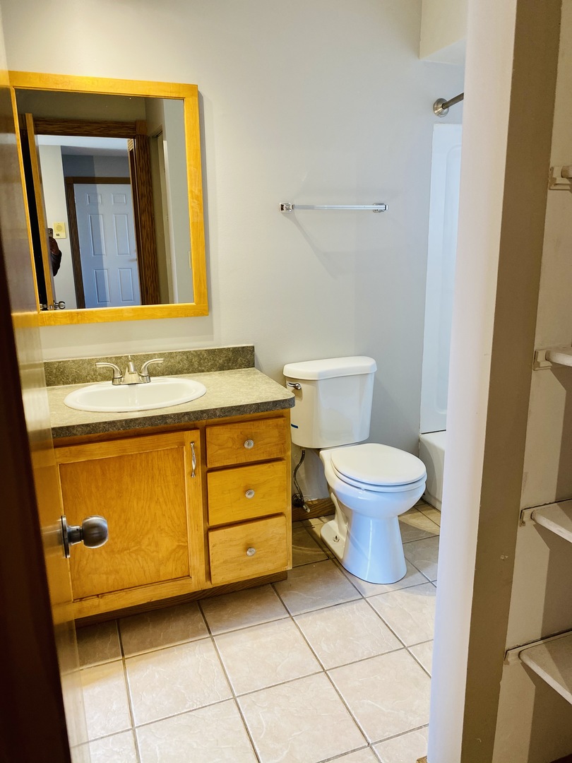 415 Echo Lane, Unit 2 Aurora, IL 60504 - Photo 11 of 19
