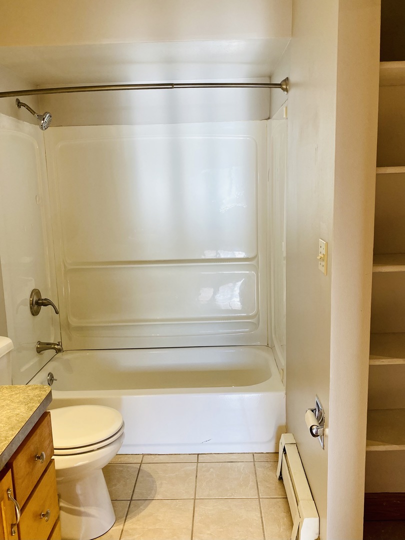 415 Echo Lane, Unit 2 Aurora, IL 60504 - Photo 12 of 19