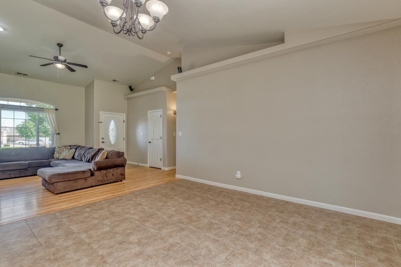 172 Country Ridge Road Grand Junction, CO 81503 - Photo 8 of 42 Gallery Image 8