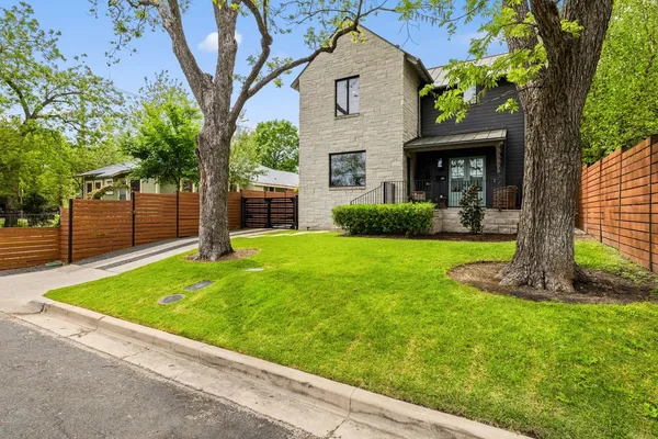 $2,300,000 | 2116 Clifton Street, Austin, TX 78704