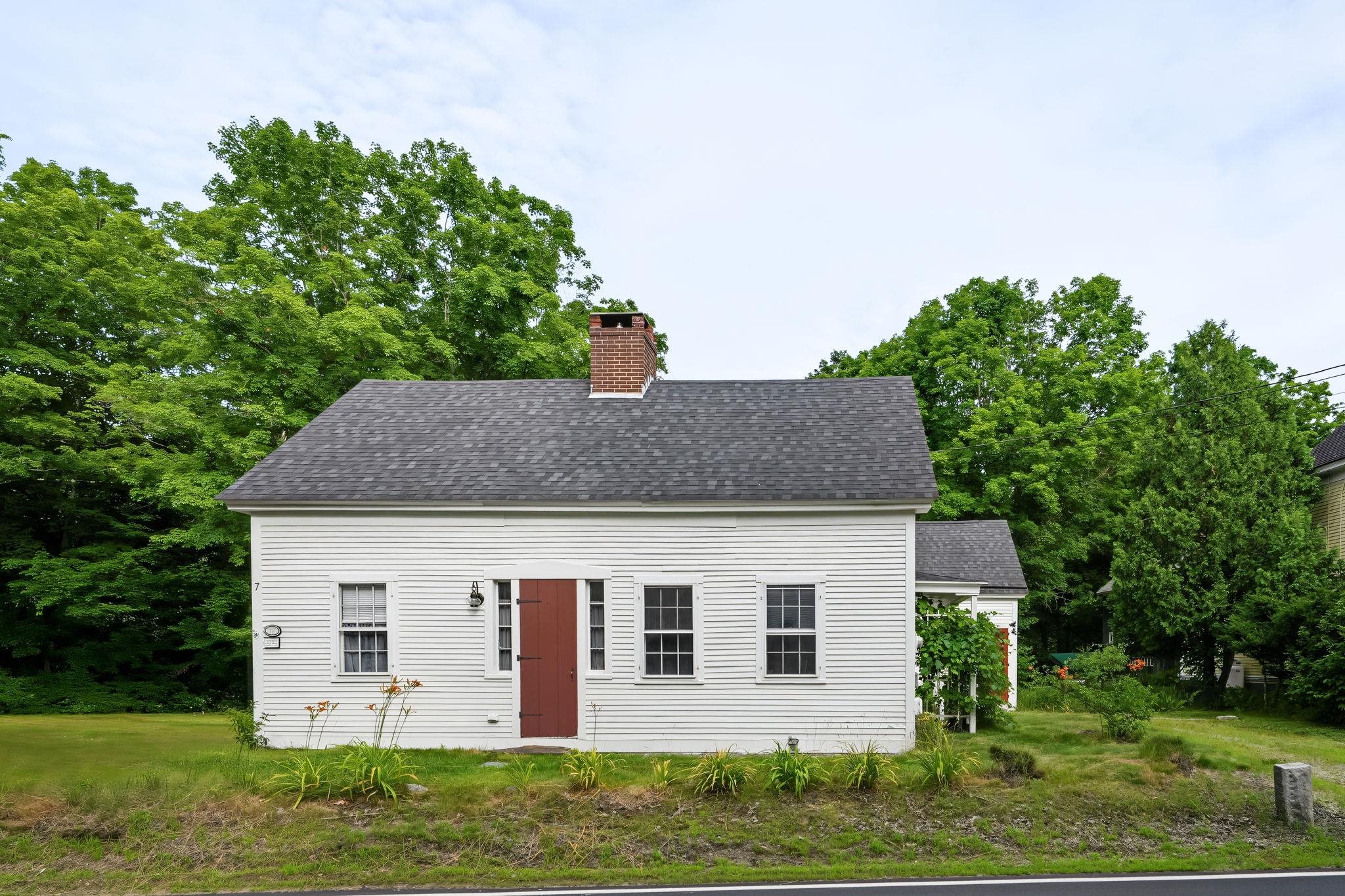 7 Bennington Road Hancock, NH 03449 - Photo 3 of 60