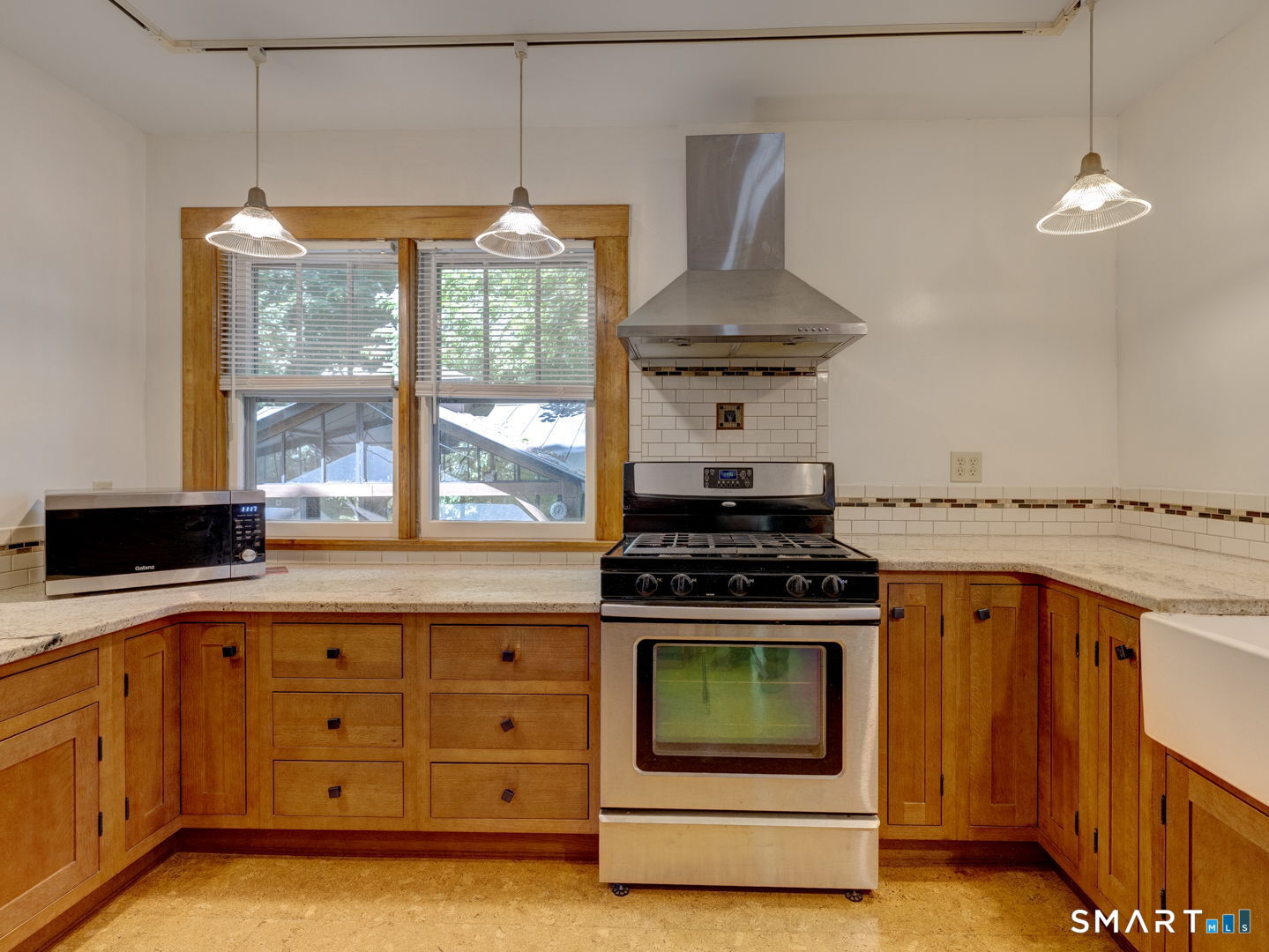 64 Chestnut Street Windham, CT 06226 - Photo 13 of 39