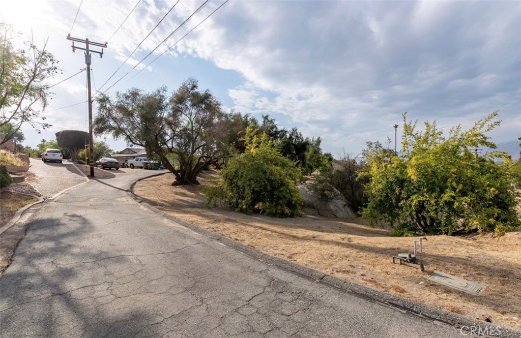 27531 Big Springs Ranch Road Hemet, CA 92544 - Photo 5 of 39