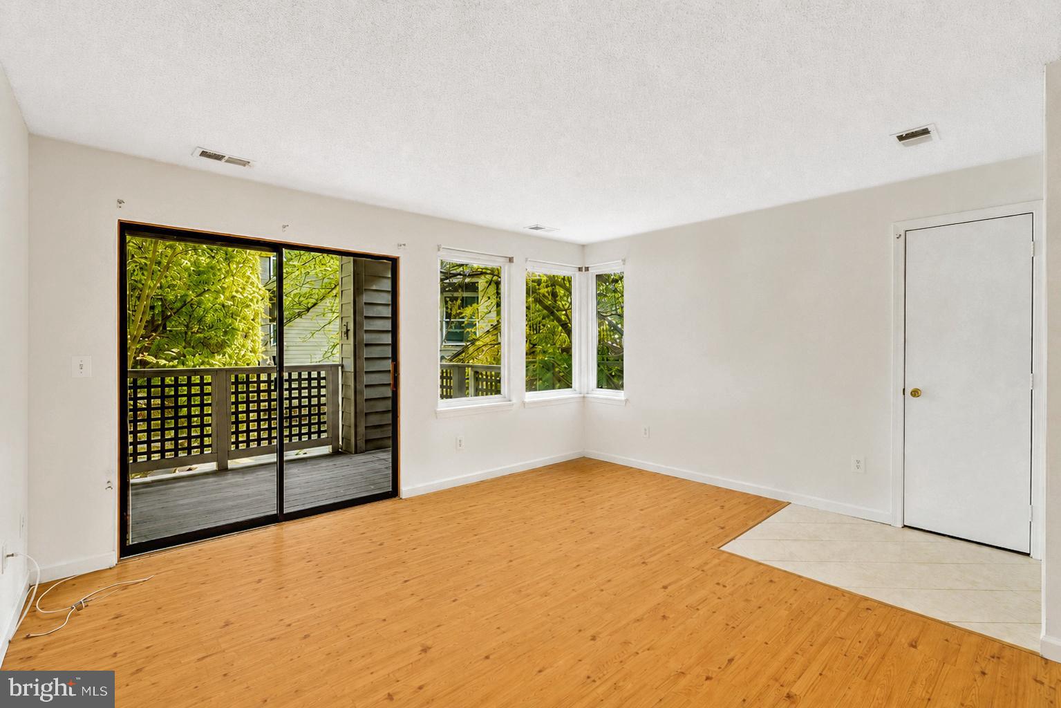 11719 Summerchase Circle Reston, VA 20194 - Photo 10 of 27