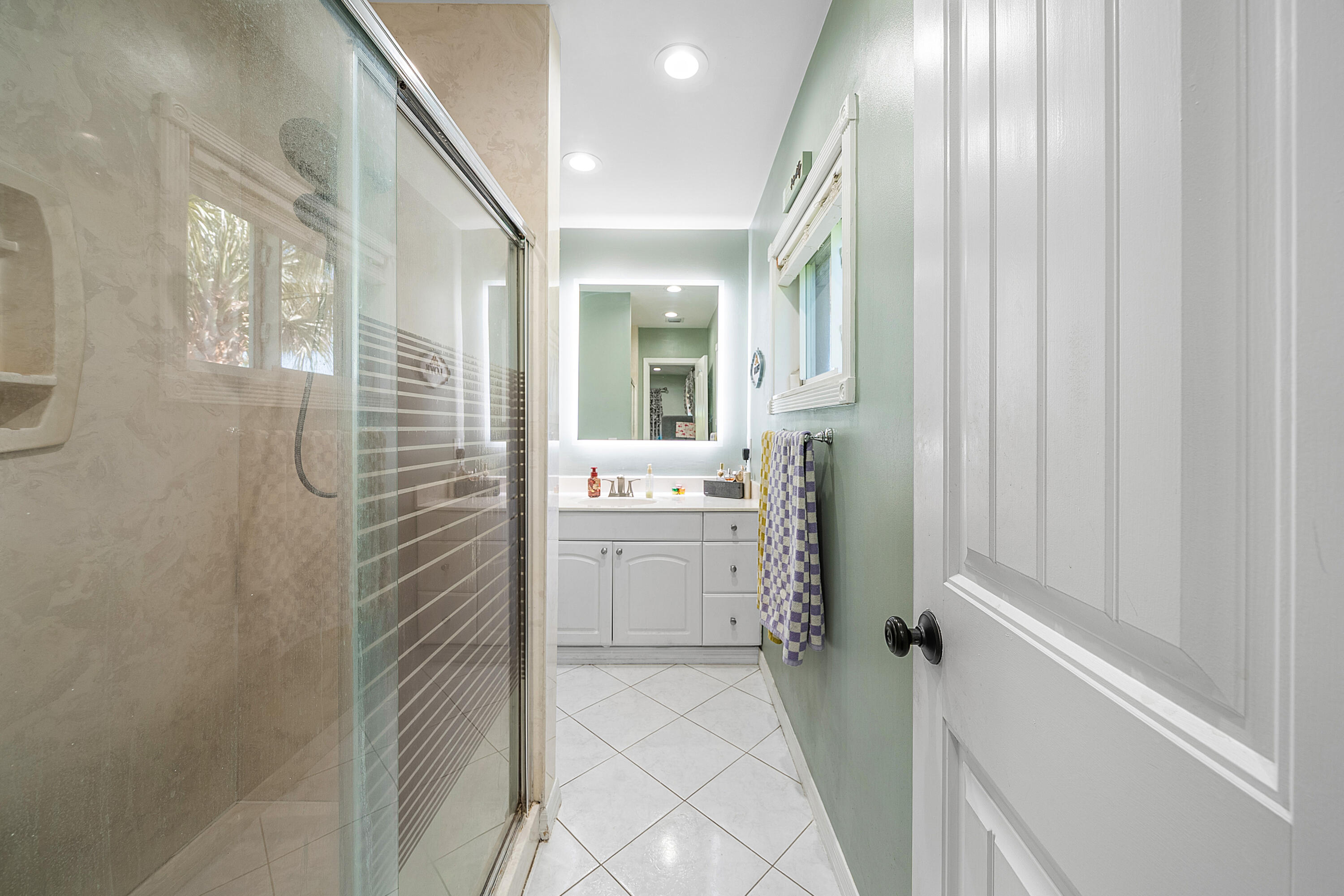74 West Palmetto Road Lake Worth, FL 33467 - Photo 16 of 37 030-74WestPalmettoRoad-LakeWorth-FL-3346