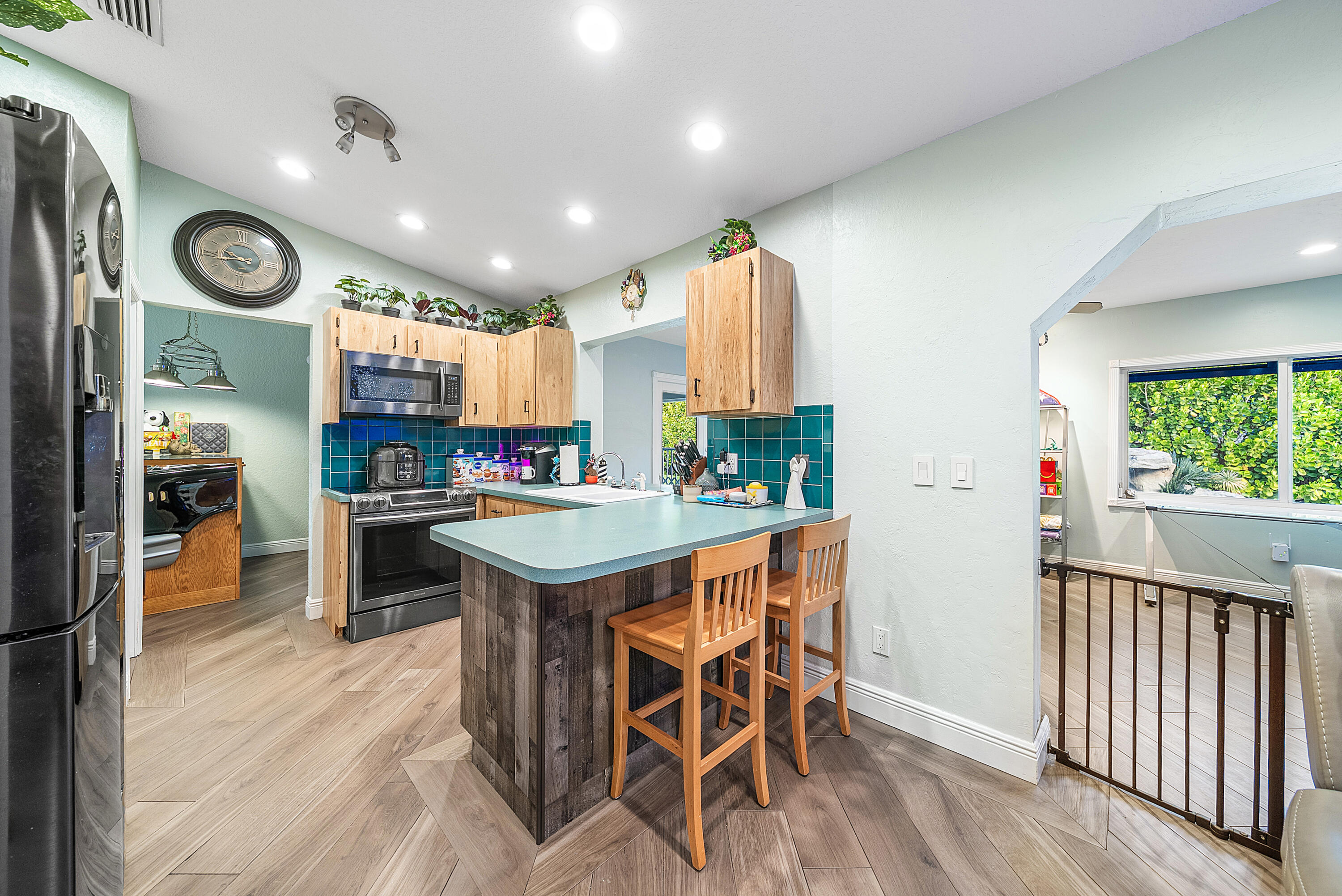 74 West Palmetto Road Lake Worth, FL 33467 - Photo 17 of 37 010-74WestPalmettoRoad-LakeWorth-FL-3346