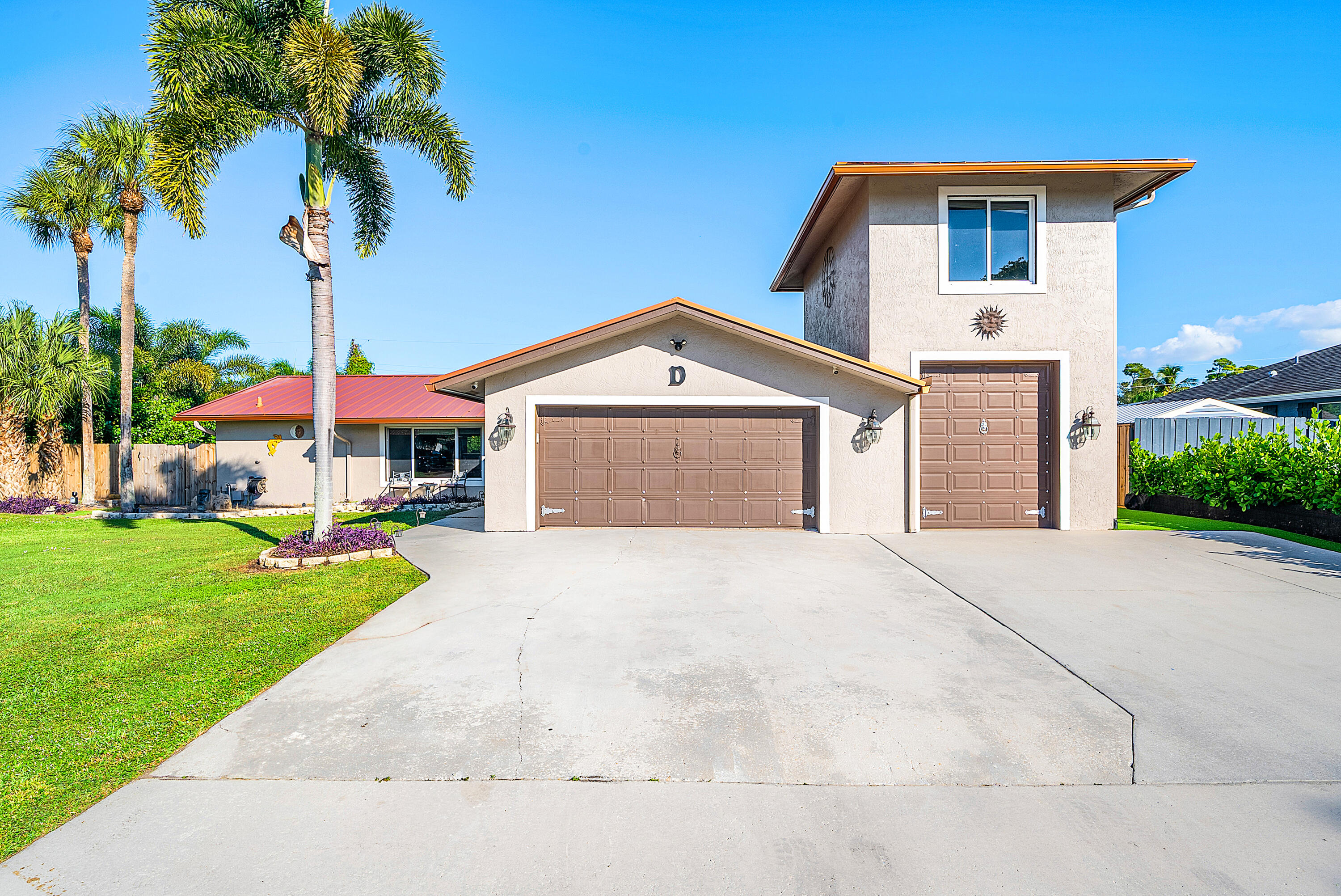 74 West Palmetto Road Lake Worth, FL 33467 - Photo 2 of 37 001-74WestPalmettoRoad-LakeWorth-FL-3346