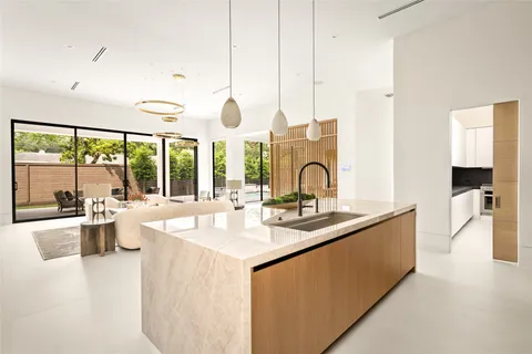 $4,995,000 | 2006 Suffolk Drive, Houston, TX 77027