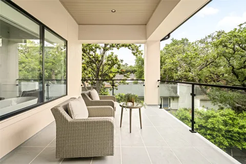 $4,995,000 | 2006 Suffolk Drive, Houston, TX 77027