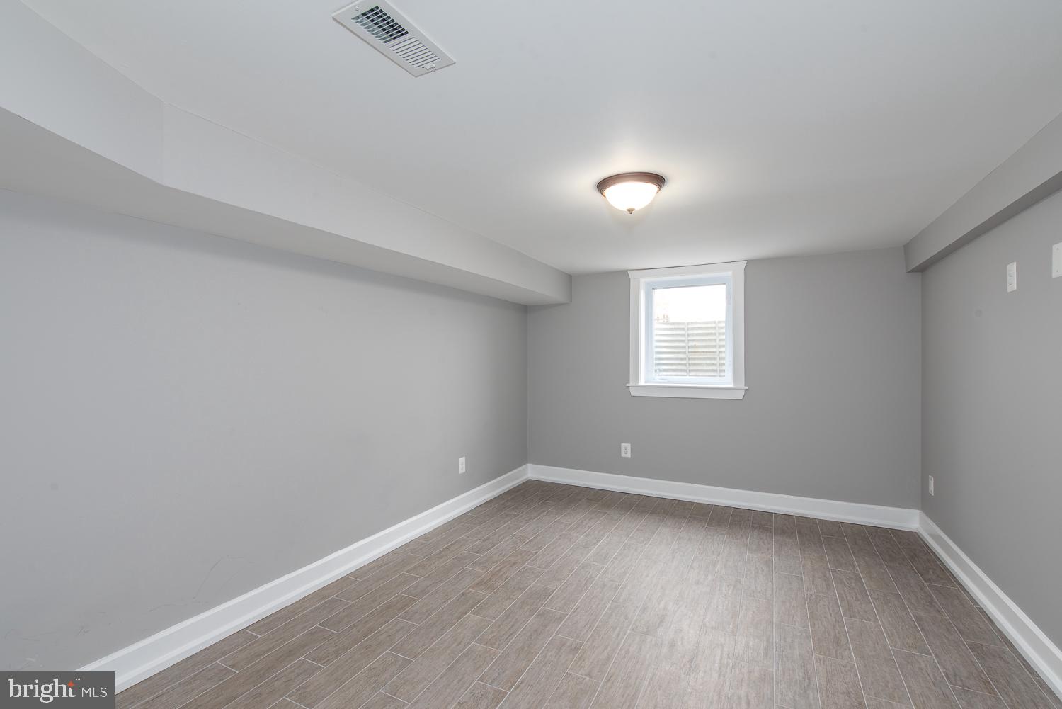 5906 Brunswick Street Springfield, VA 22150 - Photo 19 of 25 Gallery Image 19