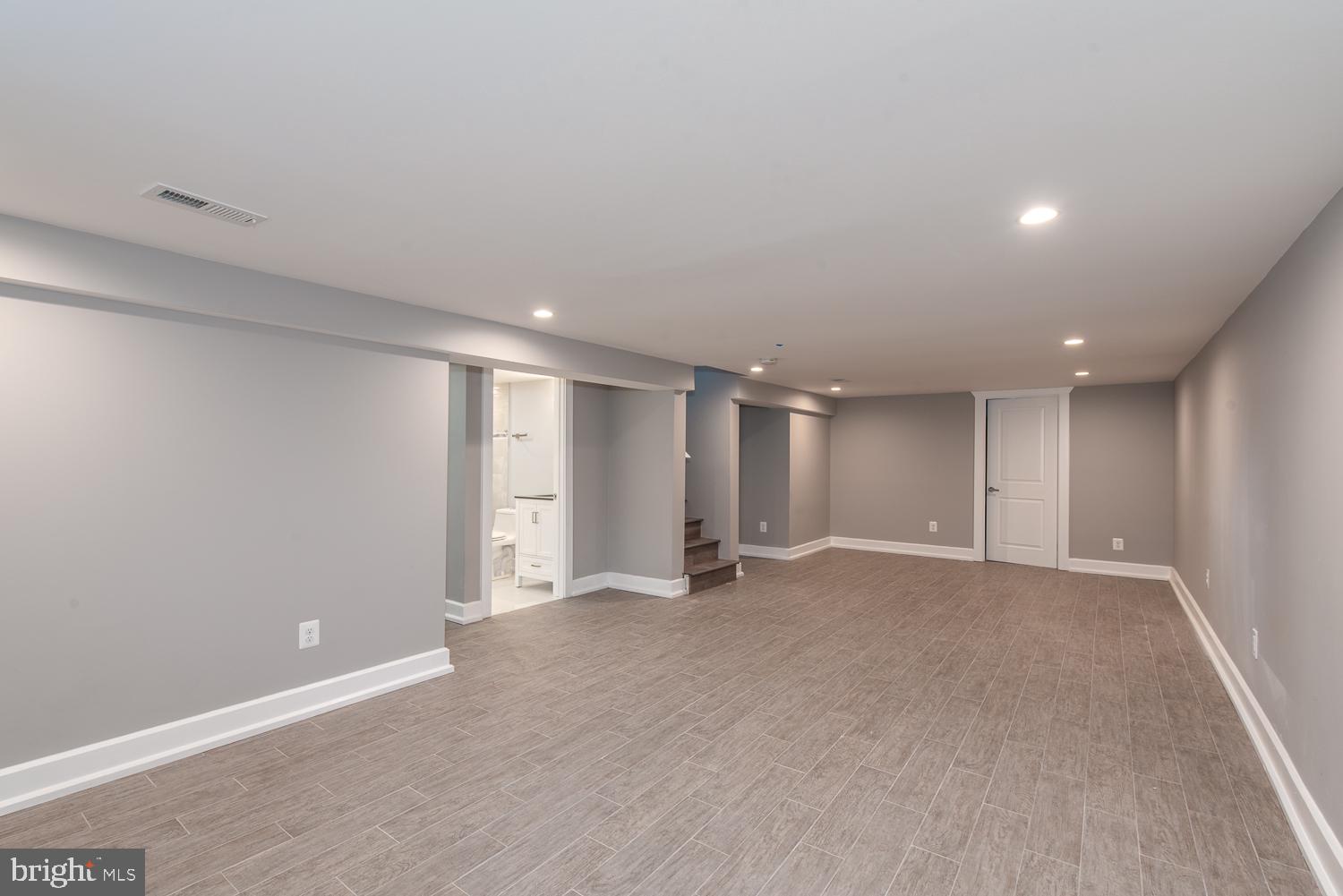 5906 Brunswick Street Springfield, VA 22150 - Photo 20 of 25 Gallery Image 20