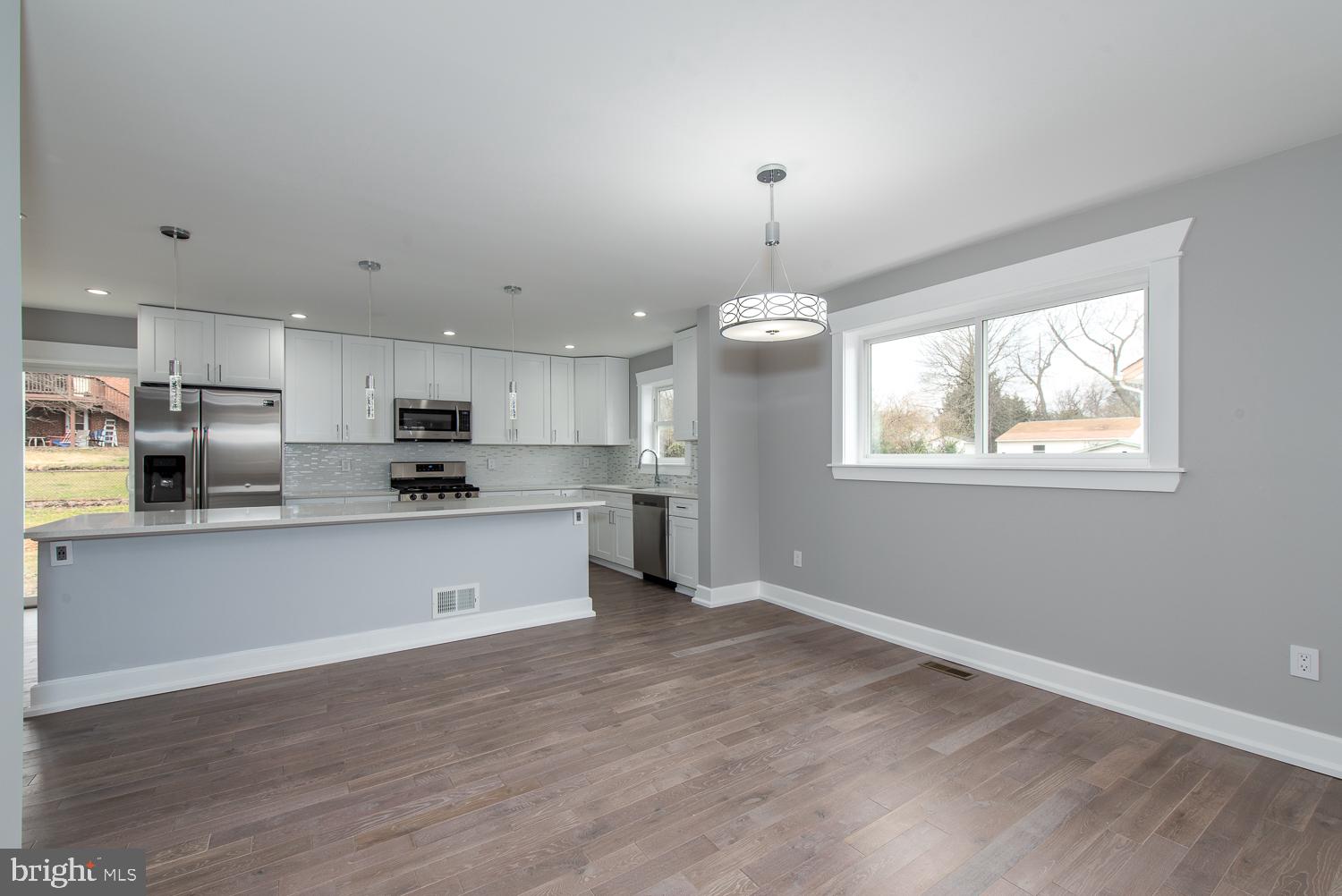 5906 Brunswick Street Springfield, VA 22150 - Photo 7 of 25 Gallery Image 7