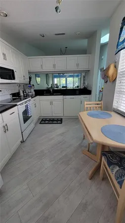 $5,500 | 1318 Perico Point Circle, Bradenton, FL 34209