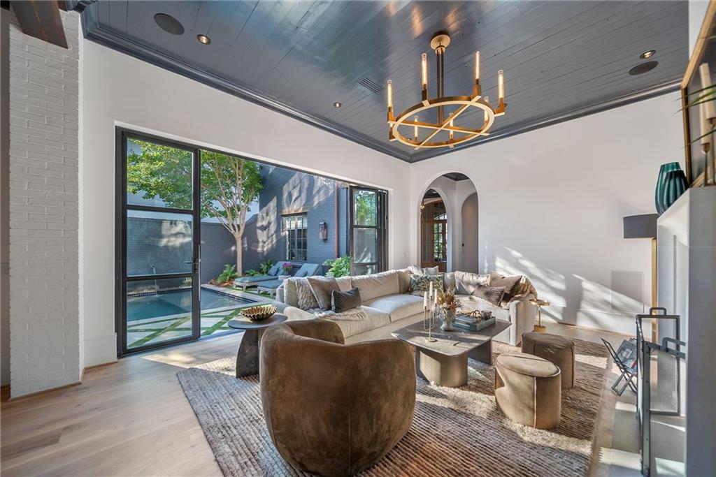 6570 Five Oaks Road Cumming, GA 30040 - Photo 24 of 136