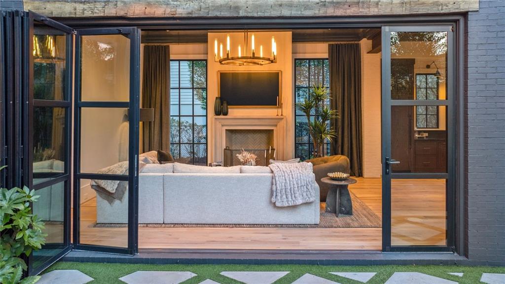 6570 Five Oaks Road Cumming, GA 30040 - Photo 27 of 136