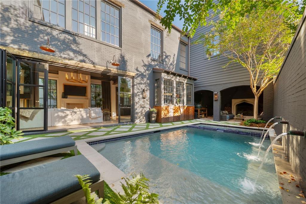 6570 Five Oaks Road Cumming, GA 30040 - Photo 3 of 136