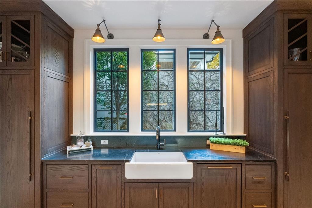 6570 Five Oaks Road Cumming, GA 30040 - Photo 34 of 136