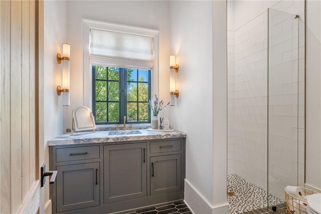 6570 Five Oaks Road Cumming, GA 30040 - Photo 49 of 136