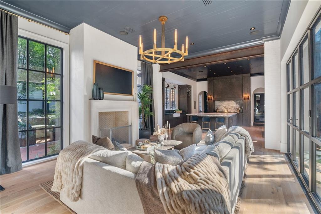 6570 Five Oaks Road Cumming, GA 30040 - Photo 6 of 136