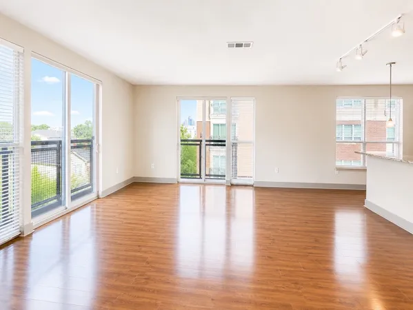 $1,840 | 1340 West Gray Street, Unit 220, Houston, TX 77019